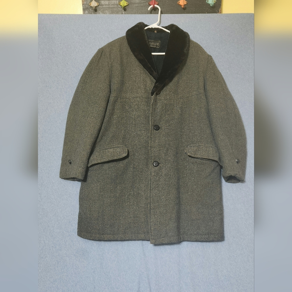 Vintage Juilliard tweed trench coat. Size 42